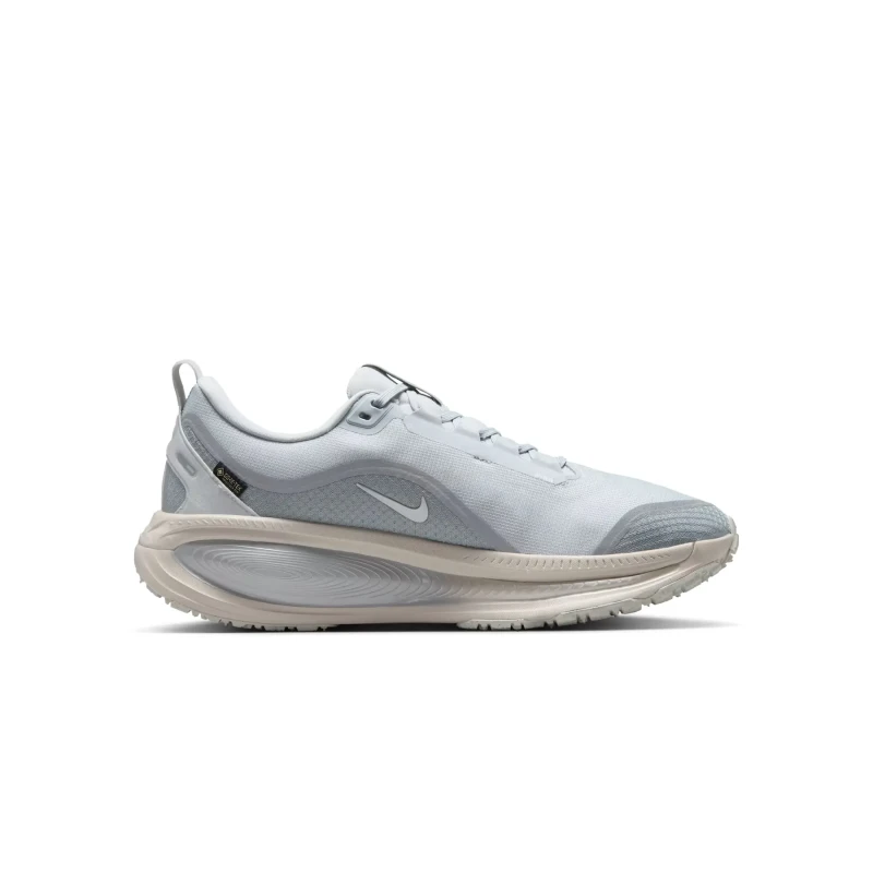 Image of Running shoes Nike Vomero 18 Gore-Tex Blanc Male 44