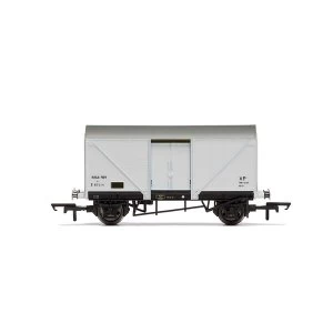Image of Hornby BR 12T Fish Van E87314 Era 6 Model Train