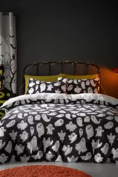 Image of 'Spooky Ghosts' Plush Fleece Duvet Cover Set